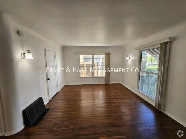 Building Photo - 3640 2nd St Unit #01 Rental