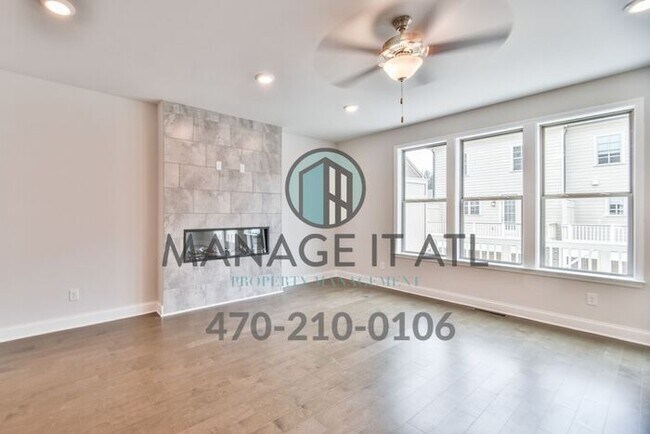 Elegant 4 Bedroom Townhome in Prime Location in Dorvaville