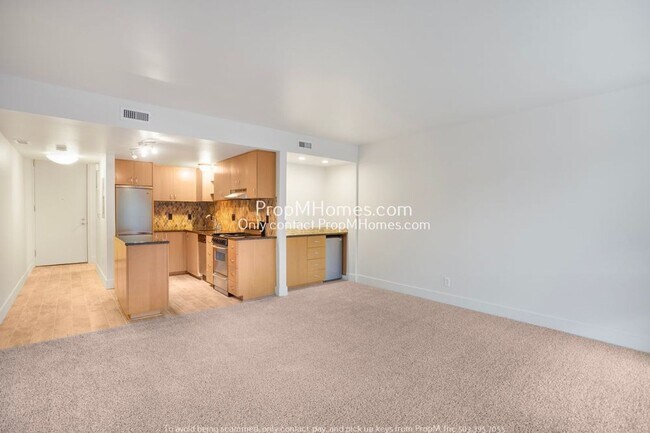 Photo - Lakefront Living – One-Bedroom Condo + Lak... Unit 75
