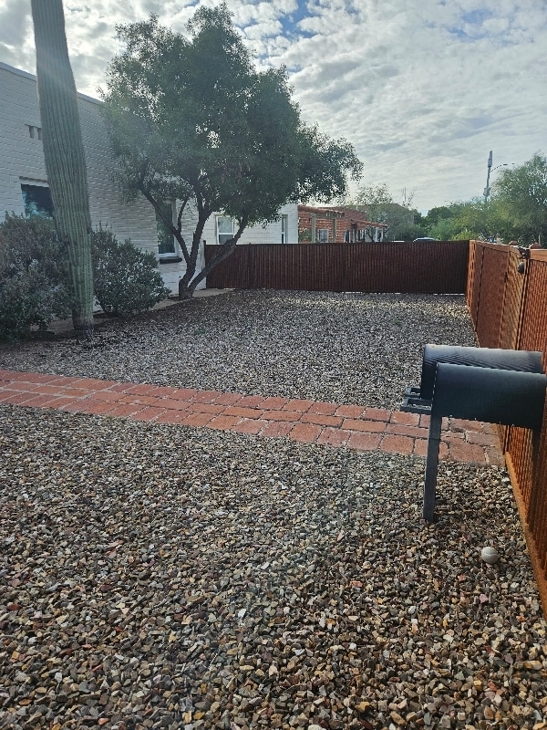 Photo - 1548 E 9th St