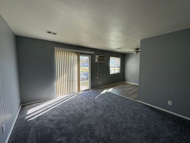 Photo - Warren Park 2 Bedroom Apartment with Balcony Unit 9132 E 10th St- 3