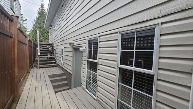 Photo - 1587 Stayte Rd