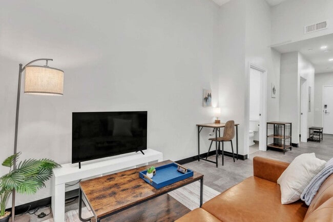 Photo - 800 Penn Ave Unidad ID1229977P