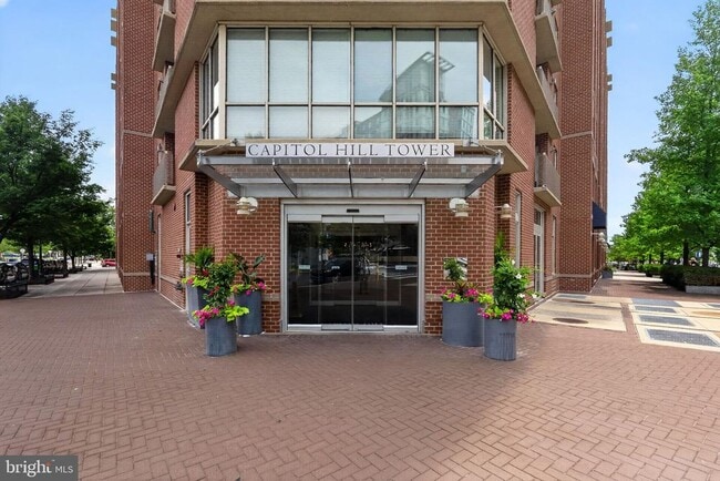 Building Photo - 1000 New Jersey Ave SE Unit 609