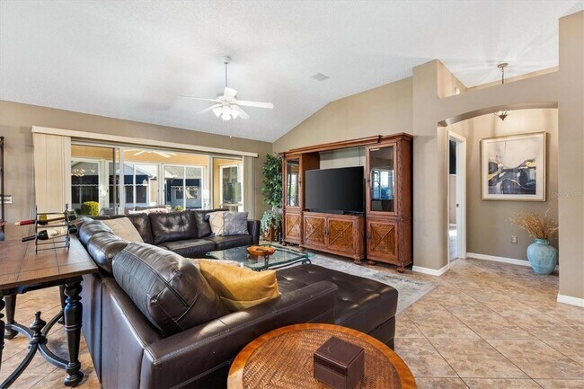 1505 Doria Ln