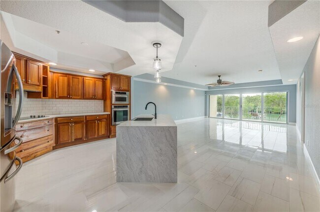 Building Photo - 1645 Pinellas Bayway S Unit B2 Rental