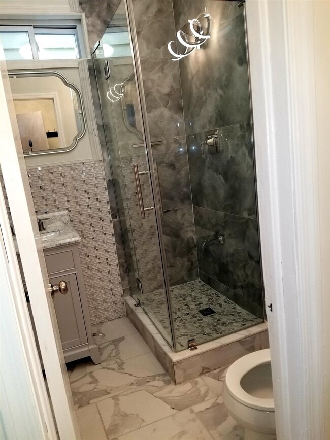 Photo - 159 W 10th St