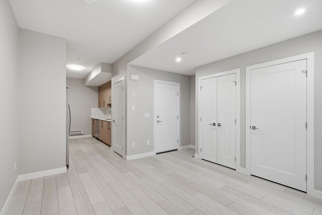 Building Photo - 9917 Huxbury Dr NE