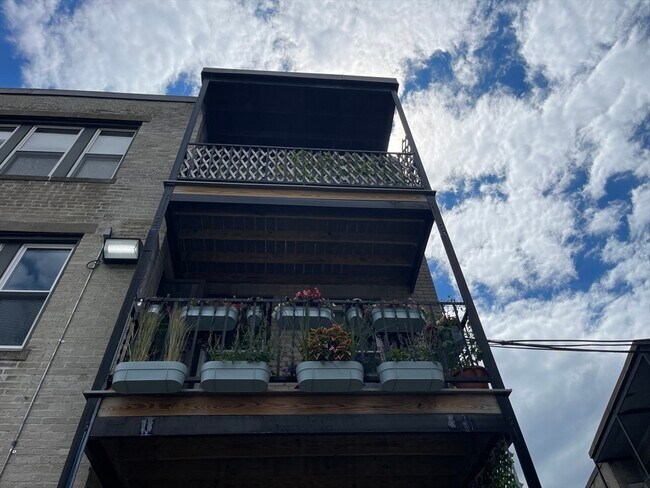 Photo - 10 Kinross Rd Unit #1