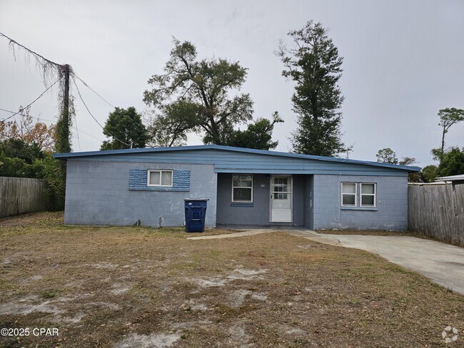 Building Photo - 705 Satsuma Ave Rental