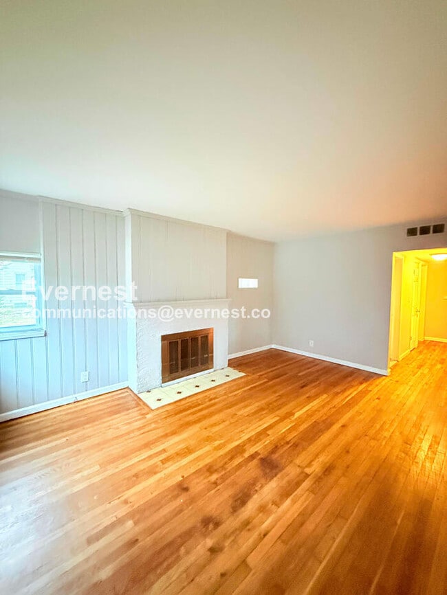 Photo - 18455 Wormer Ave