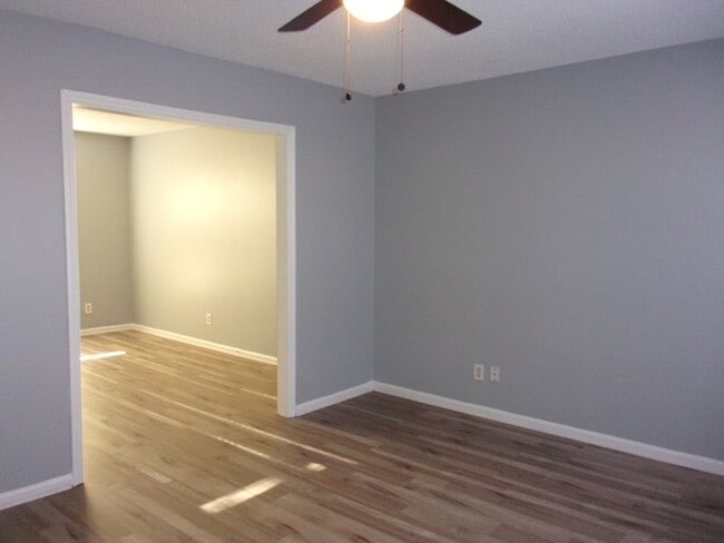 Photo - 1956 Doby Dr