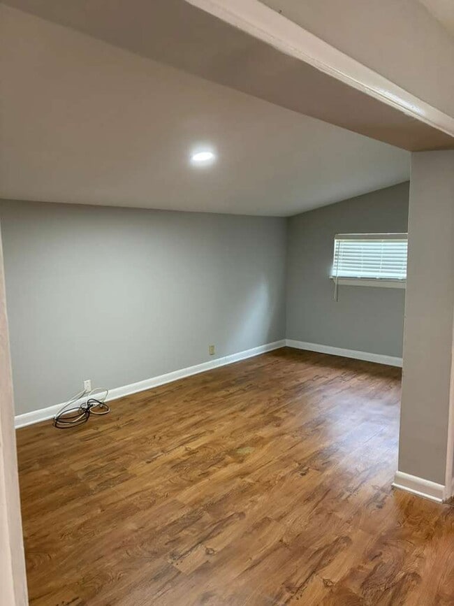 Photo - 7534 Melvin Rd