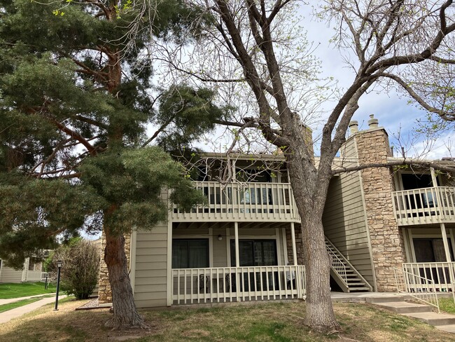 Photo - 8225 Fairmount Dr Unit 10-204