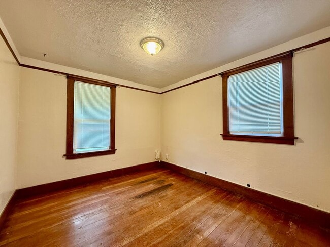 Photo - 2512 N 2nd St