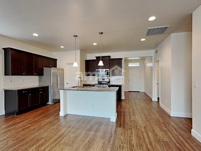 Photo - 426 E Sicily Dr