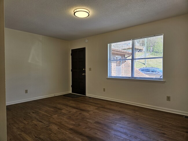 Living room entrance - 3696 Bennett Rd Unit 3696 Bennett Rd.