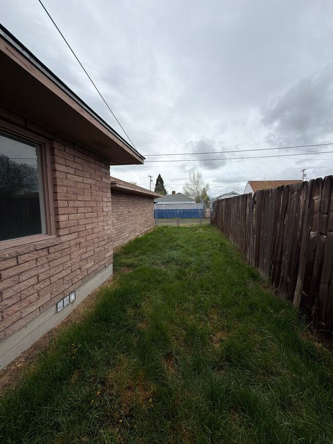 Photo - 1 month free with a signed 1 year lease, 2 Bed 1 Bath Duplex with Detached Garage
