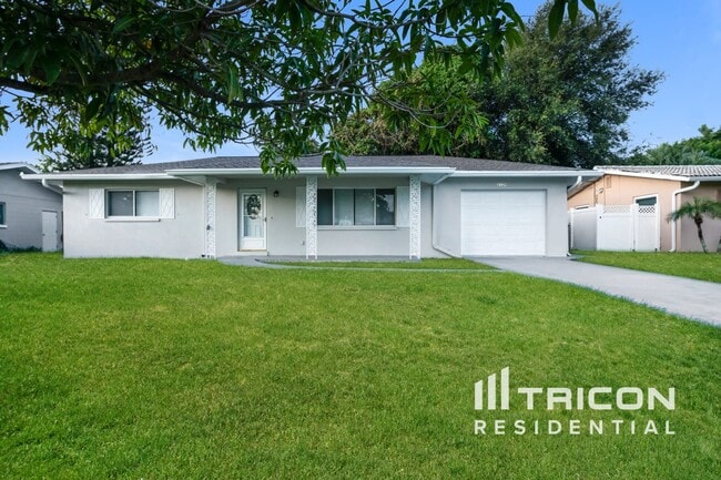 Building Photo - 2529 Brentwood Dr