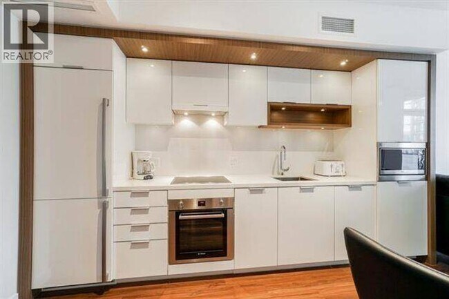 1661 Quebec St Unit 5xx