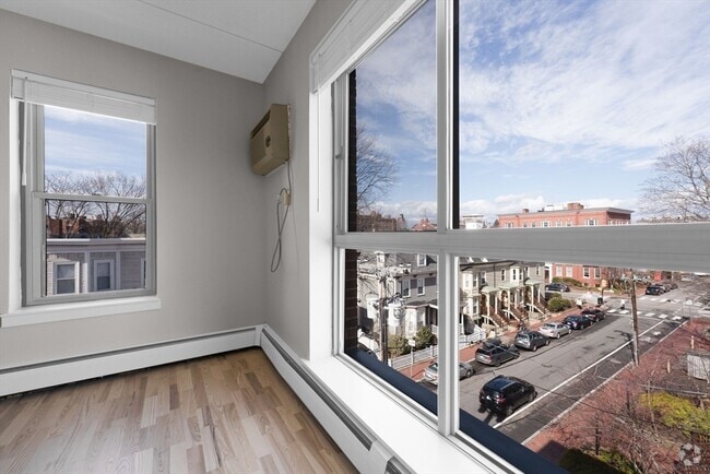 Building Photo - 16 Trowbridge St Unit 34 Rental