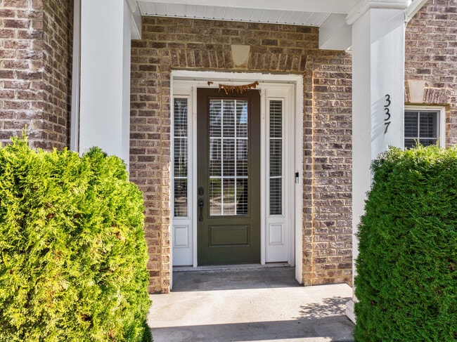 Photo - 337 Osona Ln