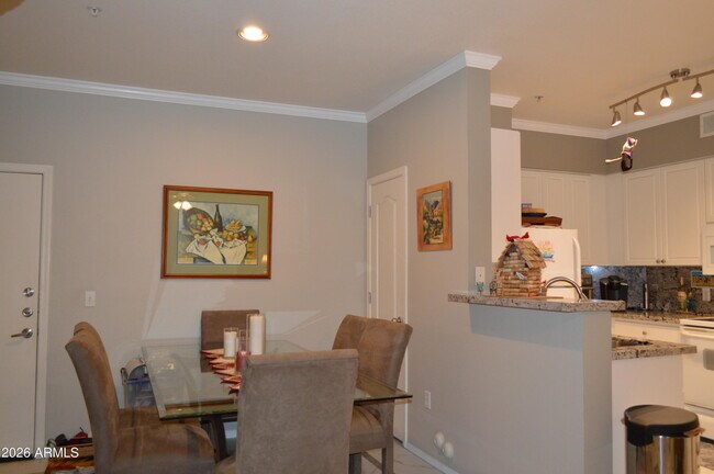 Photo - 1701 E Colter St Unidad 188