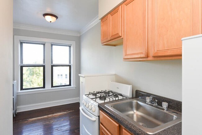 Photo - 4638 N Paulina St Unit 704