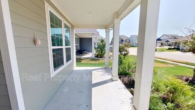 Photo - 1608 Hinckley Ave