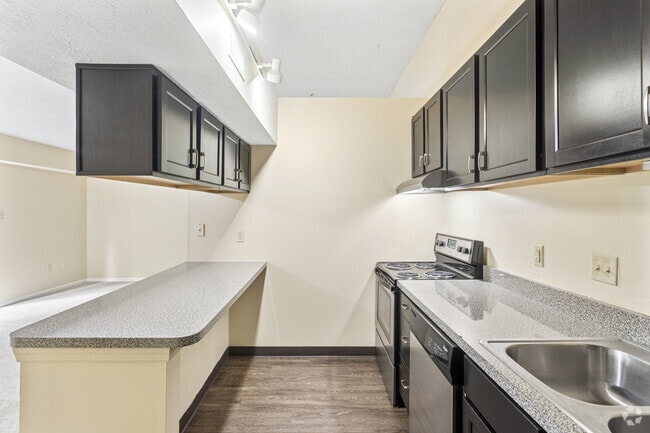 3BR, 1.5BA - 1,650SF - Kitchen