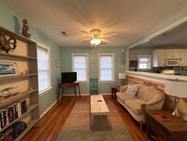 Photo - 2 Bed 2 Bath Fully Furnished Home