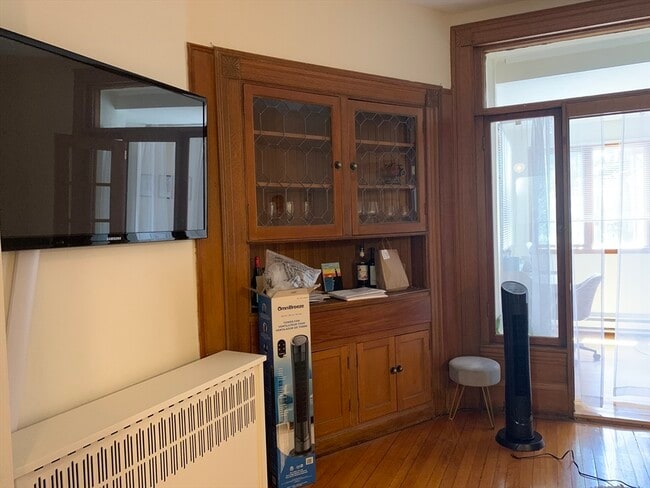 Photo - 907 Beacon St Unidad 4