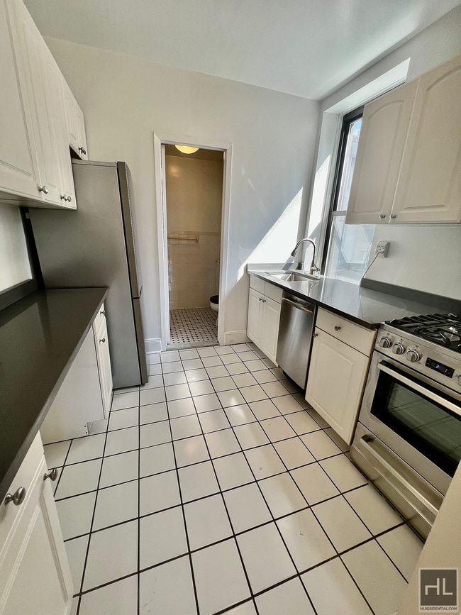 Photo - East 73rd Street Unit 8