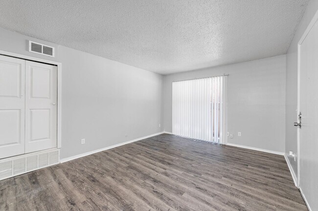 Photo - BALTIMORE PLAZA