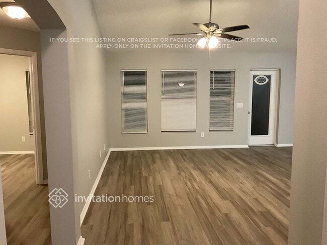 Photo - 11506 3rd Ave E
