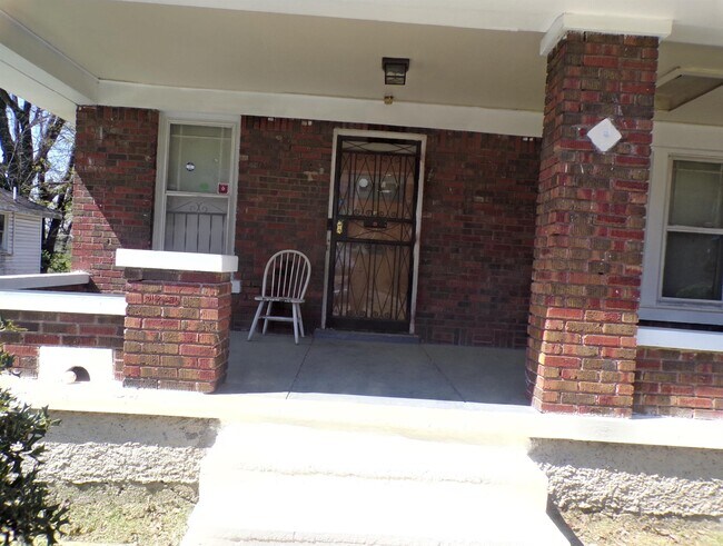 Photo - 756 S Pkwy E