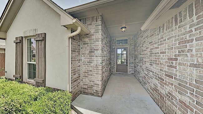 Photo - LUXURY 4 Bedroom 2.5 Bathroom Home in Lone Oak Lakes Deer Creek Schools- Gated Community