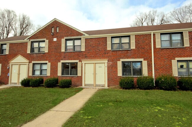 Hamilton Garden Apartments - Hamilton Garden Apartments