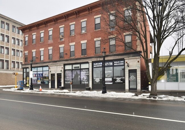 Building Photo - 181 Chestnut St Unit 6