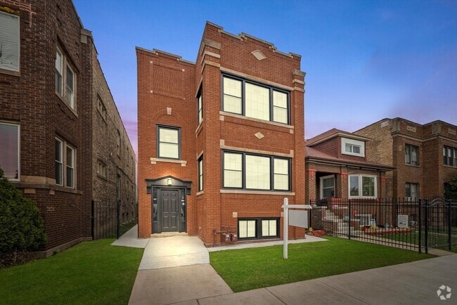 Building Photo - 1010 S Mason Ave Unit 2 Rental