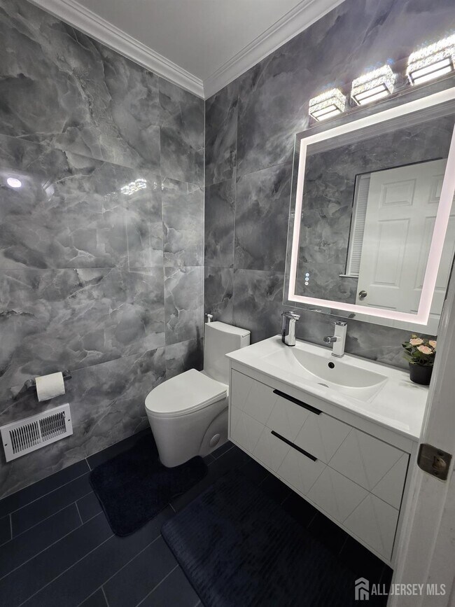 Photo - 78 Chariot Ct