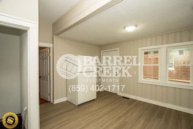 Photo - 327 N 4th St
