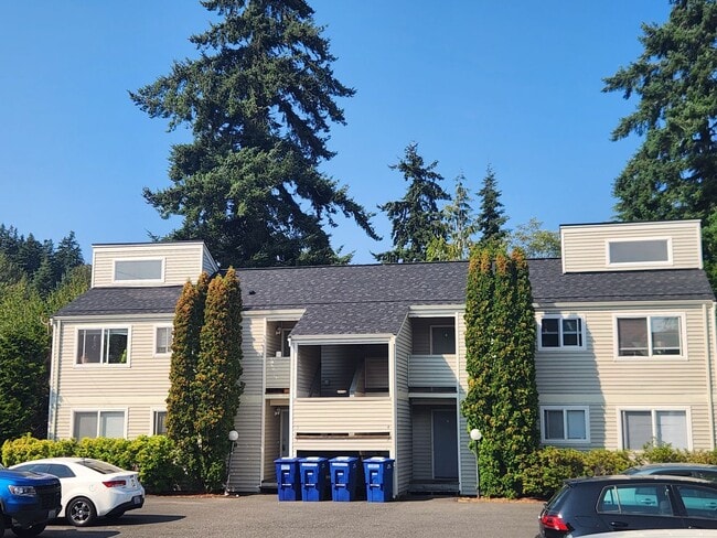 Building Photo - Heather Ridge