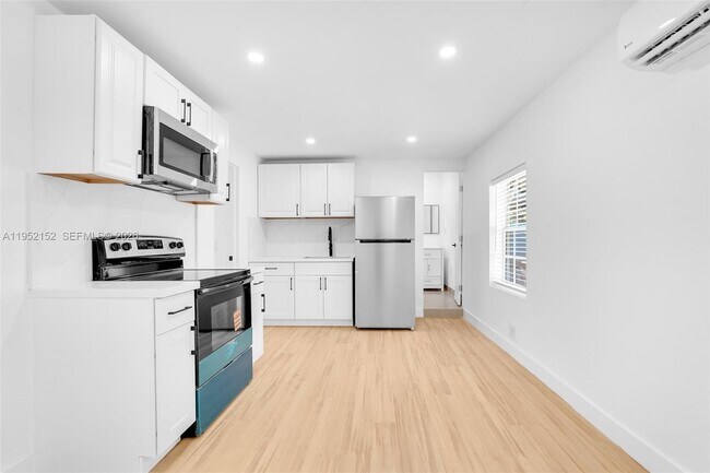 Photo - 2419 Coolidge St Unidad 1