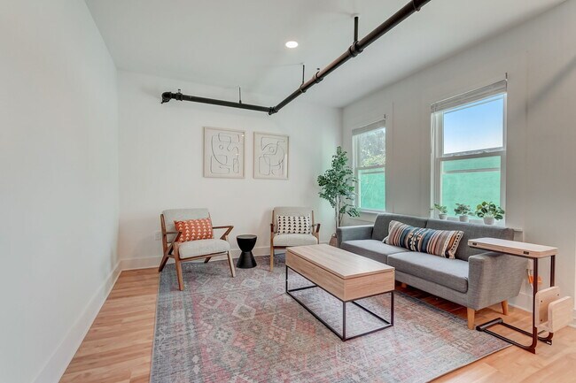 Photo - Otto's Apartment Hotel