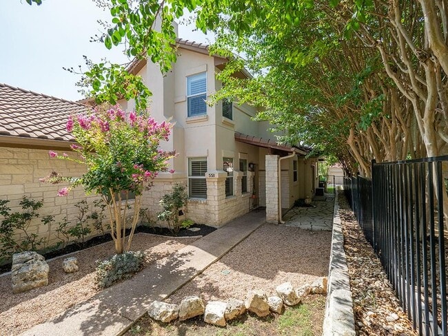 Photo - 55 Tournament Way Unidad B