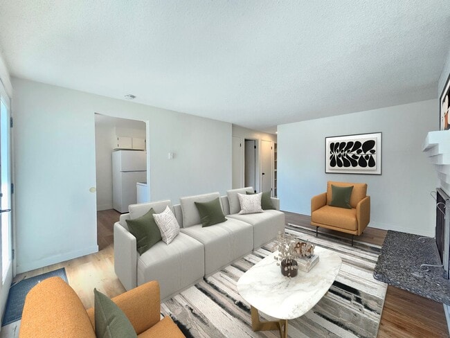 Photo - 2021-2023 N Astor Unit 2025