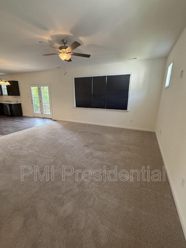 Photo - 5612 Moss Side Ave