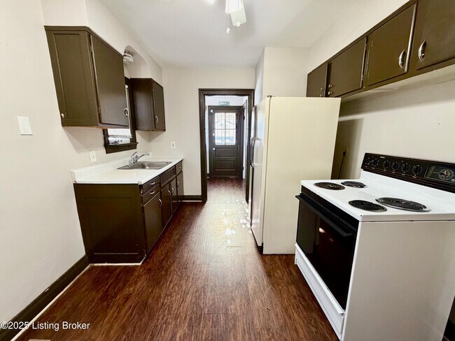 Photo - 1106 Oleanda Ave