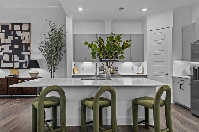 Photo - 1664 Hillside Terrace